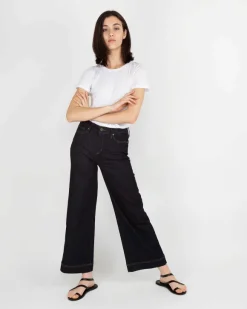 Short-Sleeved Relaxed Tee^Ann Mashburn Store