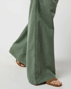 The Major Sneak Roller Jean^Mother Denim New